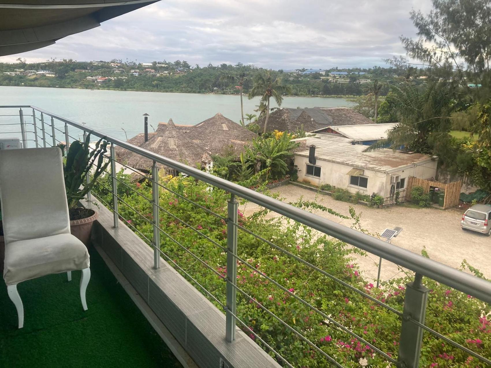 Crystal Beach Hotel Port Vila Exterior foto