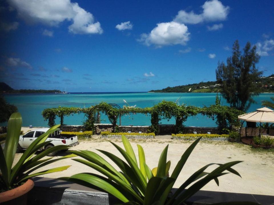 Crystal Beach Hotel Port Vila Exterior foto